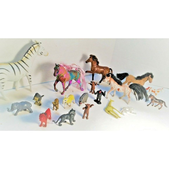 Lot 18 Plastic Toy Animals -Horses Lion Bear Zebra Safari Pony Giraffe Elephant - Picture 2 of 5